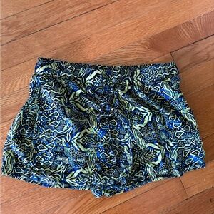 Retro Cato Blue and Green Geometric Women's Athletic Shorts